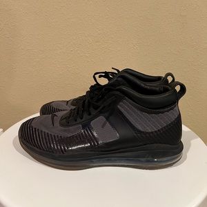 John Elliot x Lebron - Black